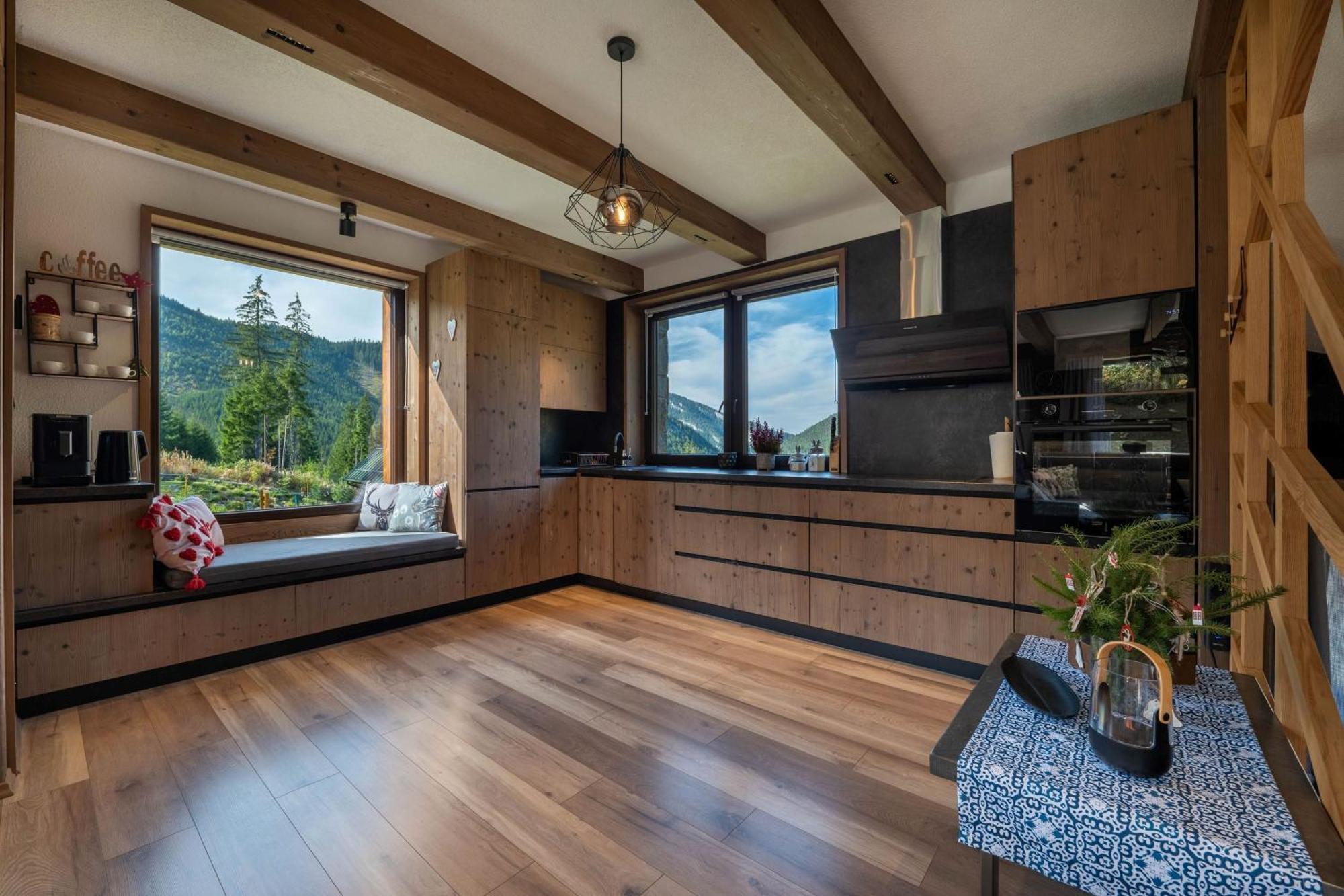 Hillview Jasna Chalet เดมานอฟสกา โดลินา ภายนอก รูปภาพ