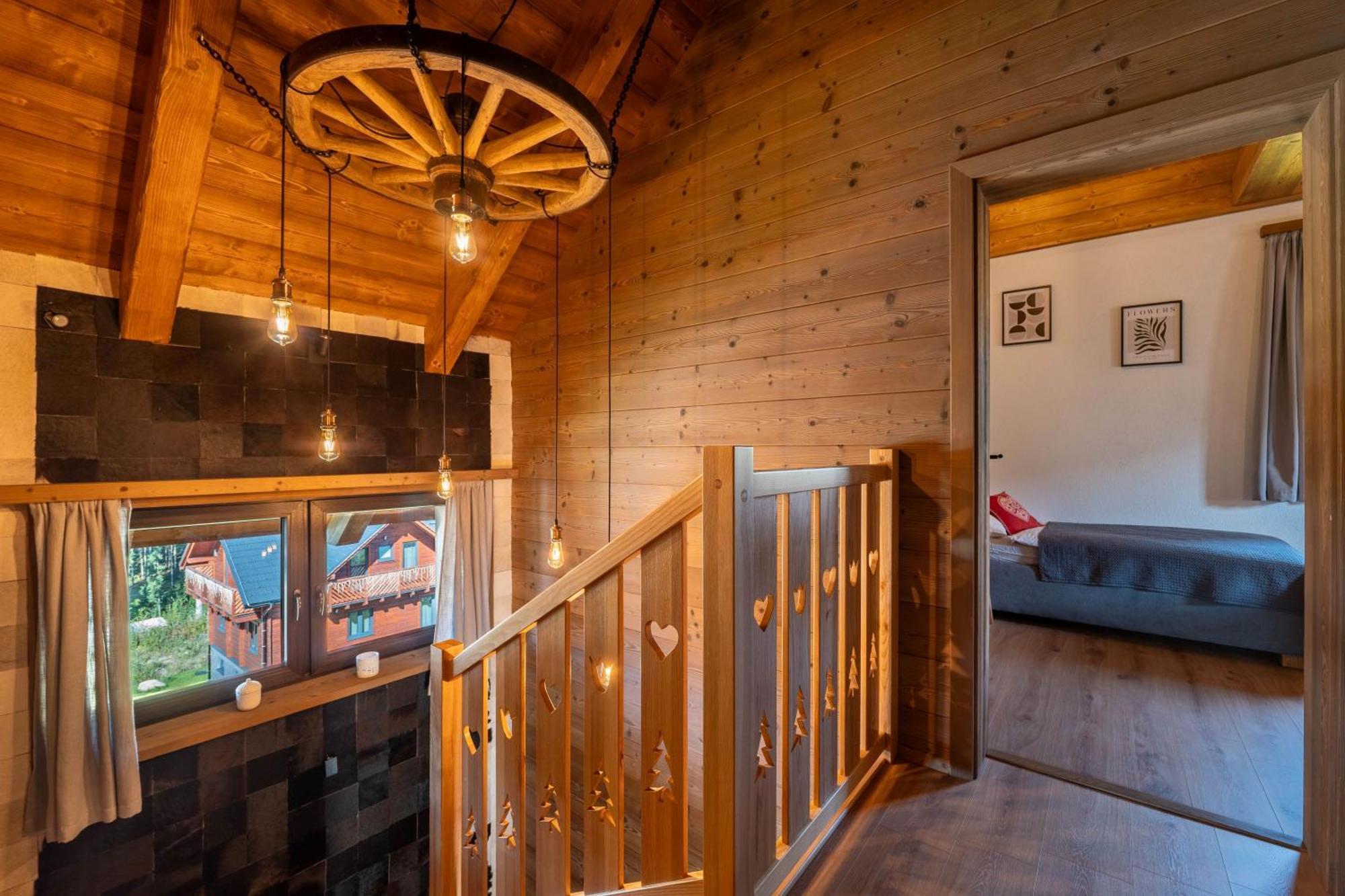 Hillview Jasna Chalet เดมานอฟสกา โดลินา ภายนอก รูปภาพ